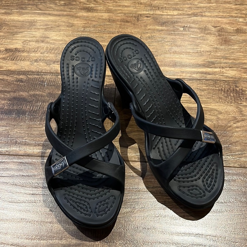 Crocs Cyprus Heeled strappy platform sandal high heel shoe